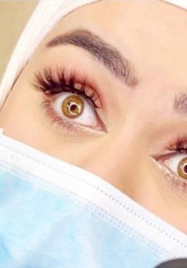 بالفيديو والصور: خبيرة تجميل 