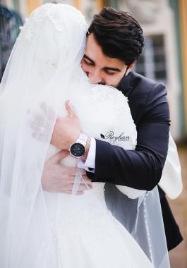 امريكا: رجل يخفي إصابته بـ