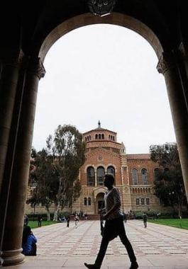جامعة أميركية تمنح ضحايا طبيبها المتحرش 73 مليون دولار