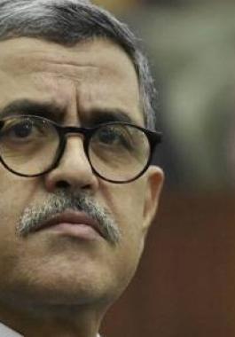 رئيس وزراء الجزائر: بلادنا مستهدفة من عدة جهات