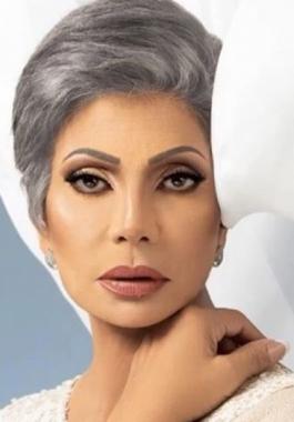 سوسن بدر تكشف عن صورة أثناء حملها في ابنتها