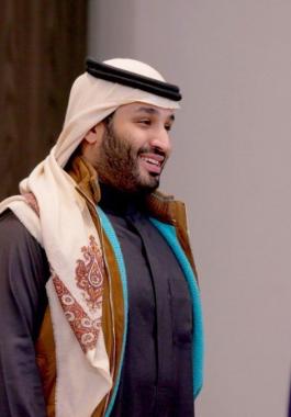 كم سعر جاكيت محمد بن سلمان عبر متجر فرانك ناماني