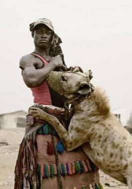 بالصور | قصة علاقة مع أشرس حيوان لـ