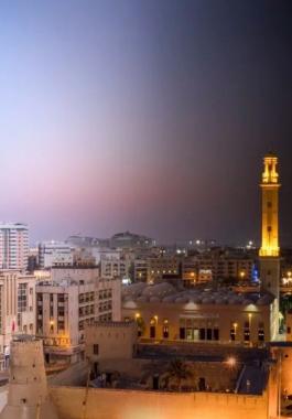 مصور ألمانى يمزج الليل والنهار فى دبى بصورة واحدة