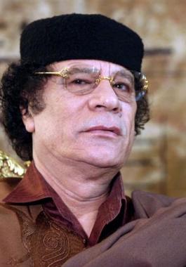 بالفيديو | ظهور شبيه للقذافي في مصر