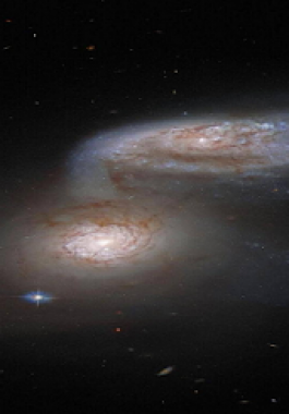 اندماج مجرتين سويا في ظاهرة تحدث مرة كل ملايين السنين