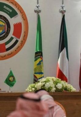 بريطانيا: نتفاوض مع 