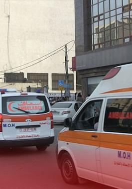 مسير سيارات إسعاف بغزّة لتكثيف حملة التطعيم والتوعية المجتمعية 