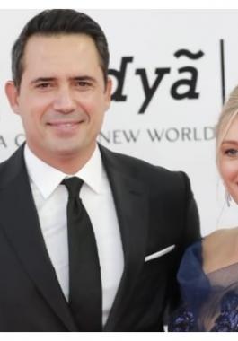 ظافر العابدين وزوجته