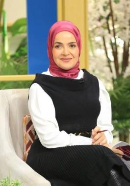 منى عبد العزيز