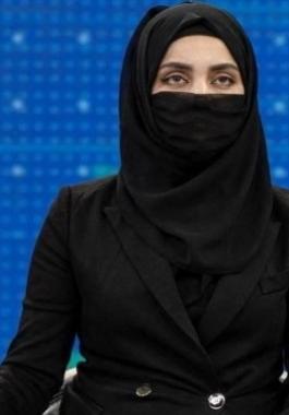 مذيعات