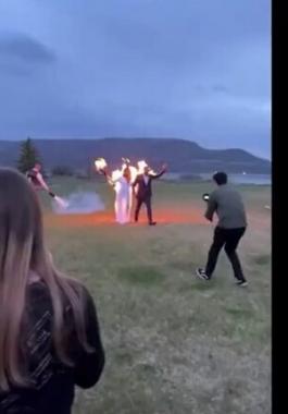 فيديو: طمعا بالشهرة.. عروسان يضرمان النار بجسميهما في حفل زفافهما