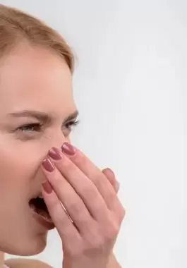 5 أعشاب مجربة للتخلص من رائحة الفم الكريهة