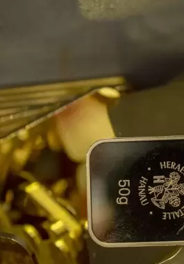 المعدن الأصفر يتراجع وسط مخاوف رفع الفائدة