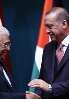 أردوغان يستقبل الرئيس عباس بمراسم رسمية في أنقرة