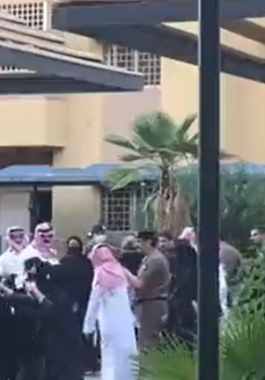 بالفيديو: ضجة كبيرة في السعودية جراء أحداث دار أيتام خميس مشيط والسلطات تعلق