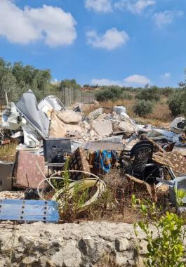 الاحتلال يهدم منشأة زراعية شمال غرب نابلس.jpg