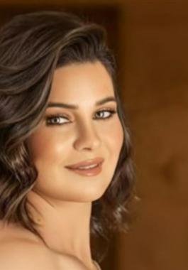 يسرا اللوزي