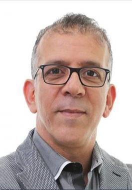 المعلق الجزائري حفيظ دراجي