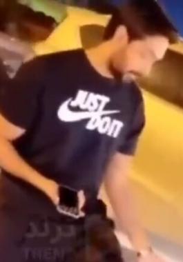 مصري يصدم سيارة فارهة لكويتي في فيديو مثير للجدل ينتهي بالصلح