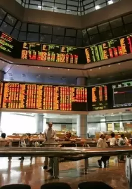 بسبب مخاوف النمو.. أسهم هونغ كونغ عند أدنى مستوى في 13 عاما