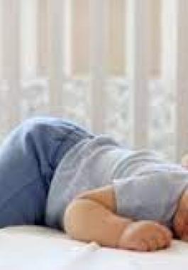 نوم الأطفال الرضع