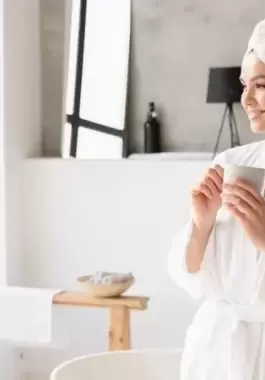 غسيل الشعر: الماء البارد أم الساخن أيهما أفضل؟