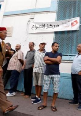 إجراء أول انتخابات برلمانية في تونس منذ اعتماد الدستور الجديد