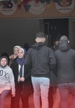 ارتفاع الرسوم الجامعية.. هاجس يؤرق الطلبة في غزّة ويُهدد مستقبلهم وحياتهم
