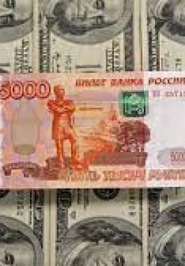 ​​الروبل الروسي يهوي لأدنى مستوى أمام الدولار منذ مطلع أبريل