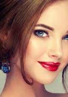 تسريحات شعر تناسب إطلالاتك اليومية في الأجواء الحارة.. وطريقة تطبيقها