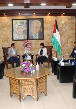 وفد من الهيئة العربية للاستثمار والانماء الزراعي يصل فلسطين