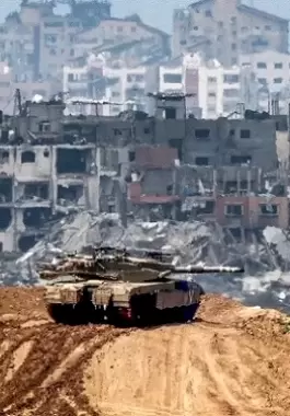دبابة إسرائيلية تشارك في الحرب على غزة