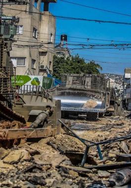 جرافات الاحتلال.jpg-392fdc2c-8f80-4706-a9a1-492b4114c86b.jpg-e8030c28-1981-42b6-a73c-aad571e487db.jpg-4b4583b2-3688-4a0c-9fda-e9396f45924a.jpg