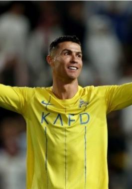 1كريستيانو رونالدو والنصر يوقعان عقدًا جديدًا.jpg