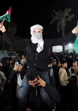 احتفالات بوقف الحرب على غزة