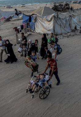 آباء وأمهات عاجزون عن تربية أبنائهم والسيطرة على سلوكياتهم في غزة!