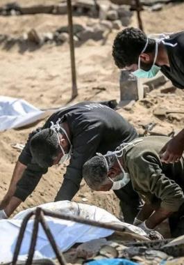 في غزة.. عائلات كاملة ارتقت جماعات وأجسادهم ما زالت حبيسة الأنقاض