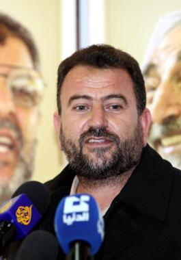 صالح العاروري 