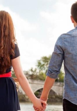 o-COUPLE-TRAVELING-facebook-980x498