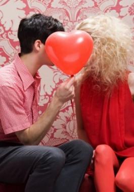 o-VALENTINES-DAY-COUPLE-AGE-facebook1-980x498