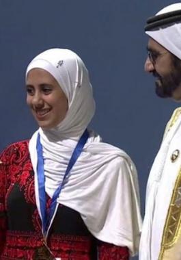 الفلسطينية عفاف شريف تحصد لقب بطل تحدي القراءة العربي