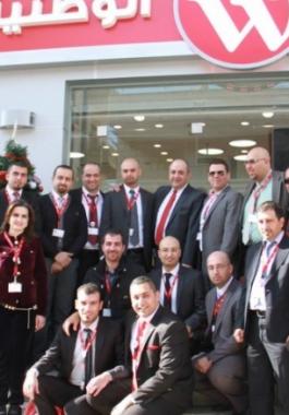 مرعي الوطنية بدأت بتشييد الأبراج بالطرق العلمية الحديثة في كافة مناطق القطاع.jpg