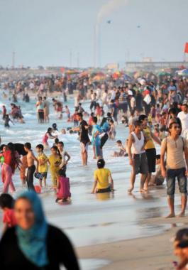 بلدية غزة: انتهاء موسم السباحة في بحر المدينة