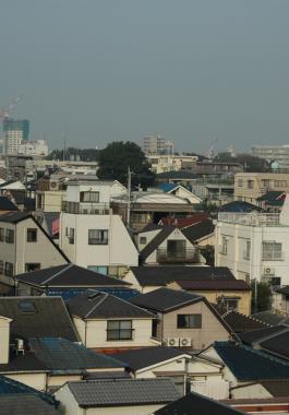 NRT-Yokohama-japanese-houses-seen-from-Shinkansen-bullet-train-from-Tokyo-Station-to-Hakone-01-3008x2000