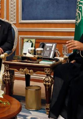 وزير الخارجية الأمريكي يلتقي بولي العهد السعودي