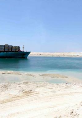 شح الدولار وقناة السويس