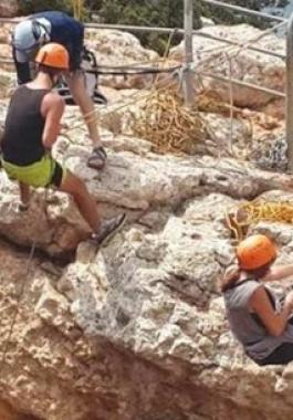 صورة المغاربة التي نشرتها صحيفة 