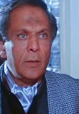 بالصور: ما لاتعرفونه عن النجم الراحل حسين الشربيني