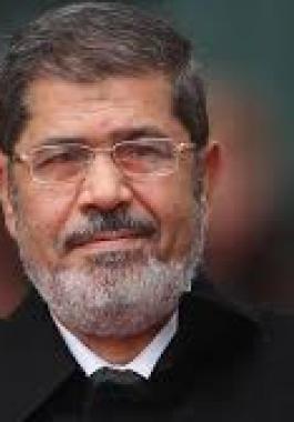 الرئيس المصري السابق محمد مرسي .